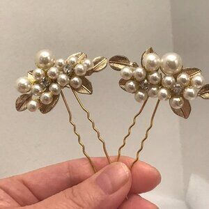Set of 2_ Handmade Pearl-Rhinestone-Hair Pins